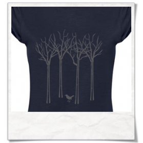 Vogel im Wald T-Shirt