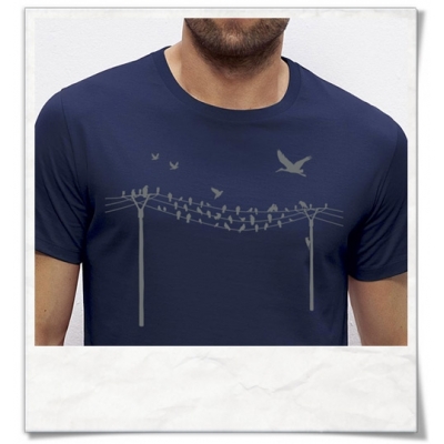 Männer T-Shirt Vögel auf einem Elektromast 